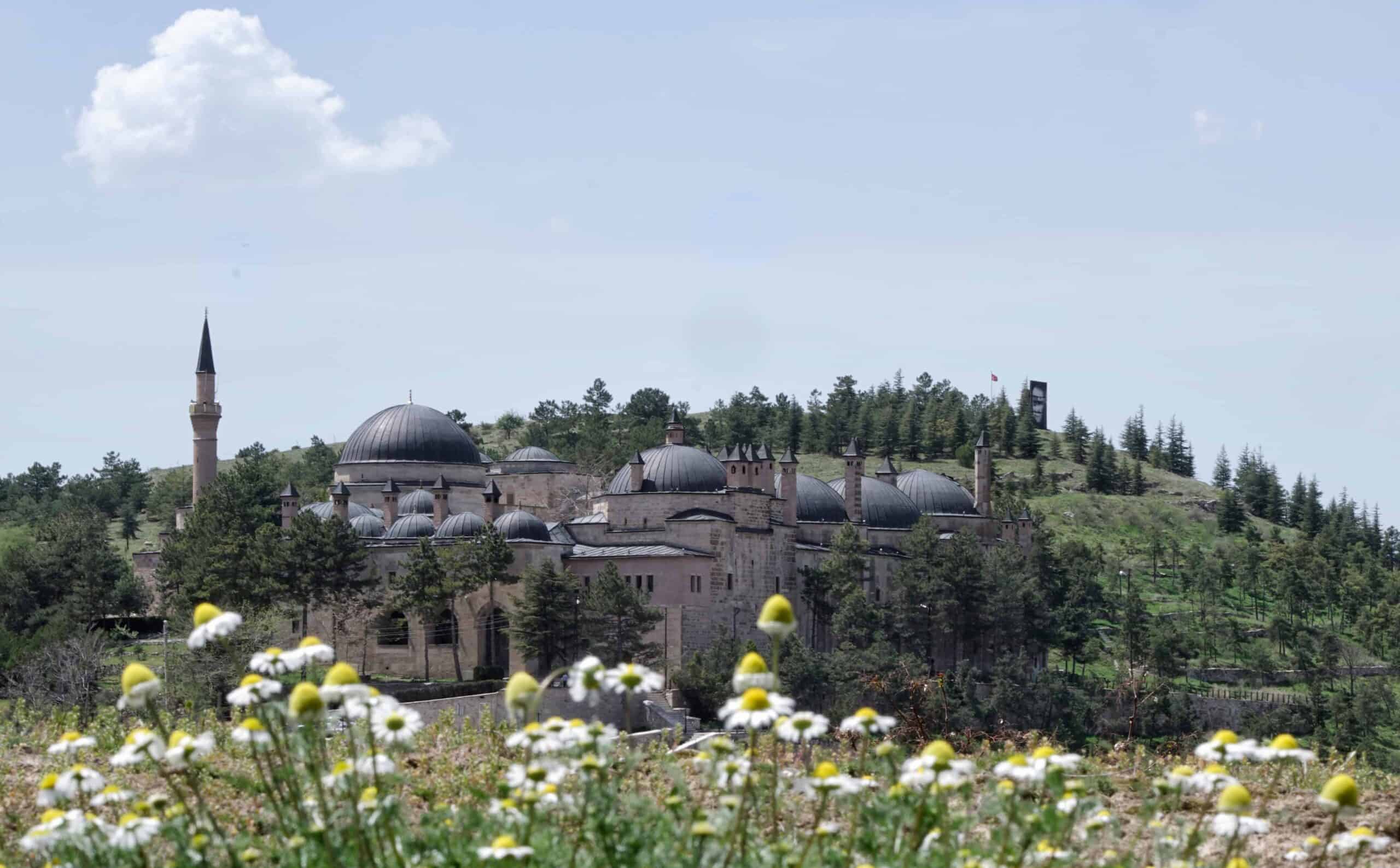 Seyyid Battal Gazi Türbesi ve Külliyesi