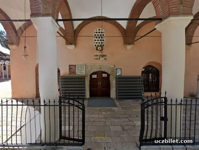 Ahmet Şemsi Paşa Camii görünümü