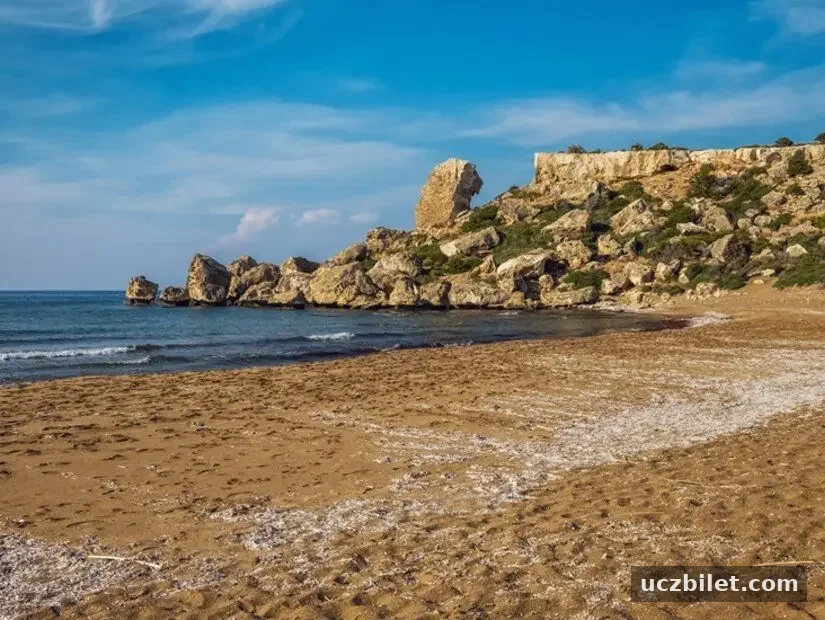 Alagadi Kaplumbağa Plajı - Girne görünümü