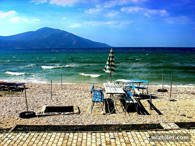 Arnavutluk kıyıları