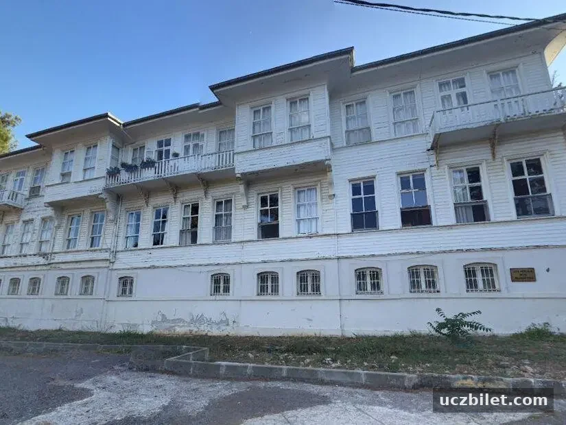 Aya Nikola Rum Manastırı