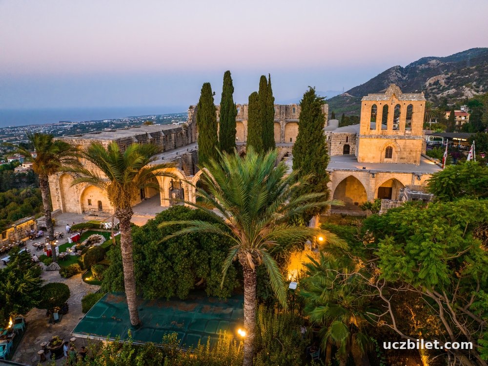 Bellapais Manastırı