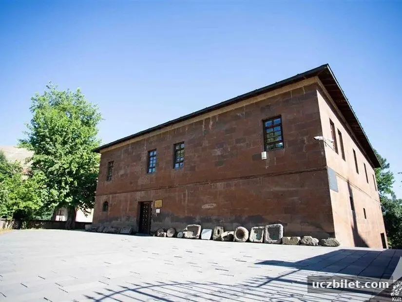 bitlis etnografya muzesi dış görünümü