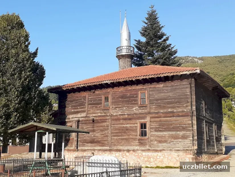 Çivisiz Ahşap Camii görünümü