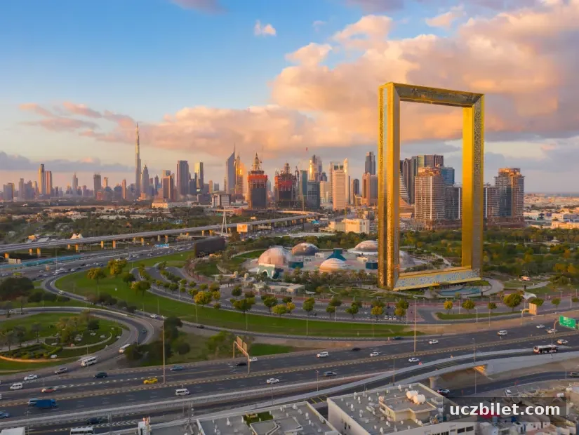 Dubai Frame, Birleşik Arap Emirlikleri havadan görünümü.