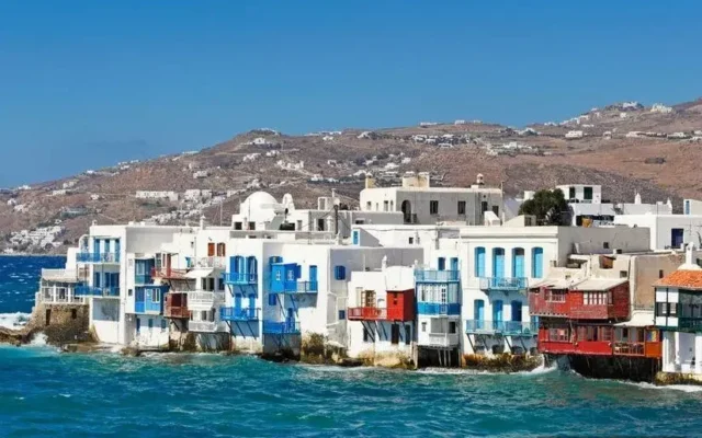 Eğlence adası Mikonos