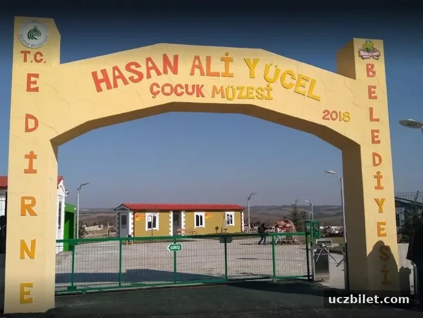 Hasan Ali Yücel Çocuk Müzesi girişi - Edirne