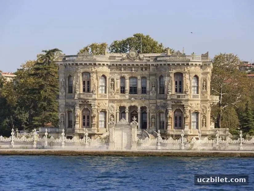 Ihlamur Kasrı köşkün görünümü
