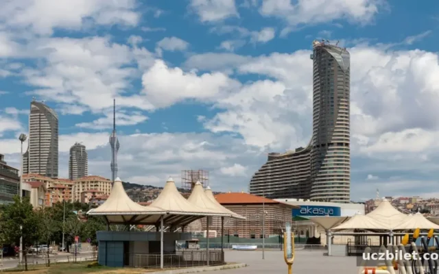 Kadıköy Salı Pazarı hakkında bilgiler