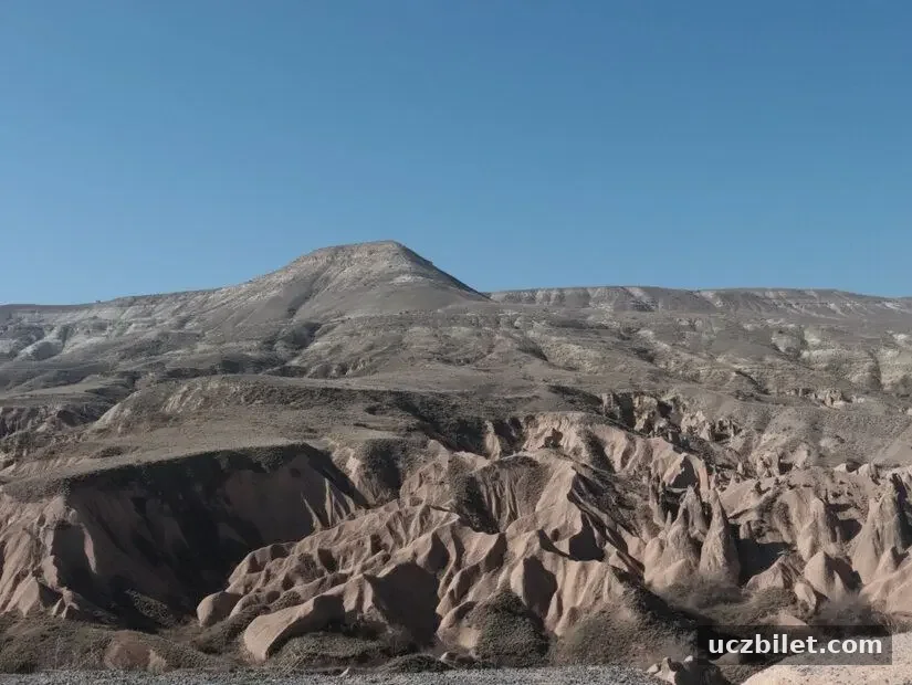 Kapadokya, Türkiye'deki Güvercin vadisinin havadan görünümü