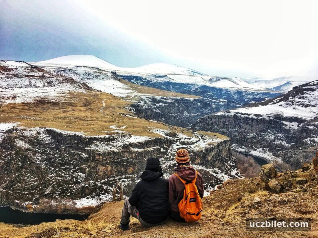 Kars'a gezmeye gidenler için rehber