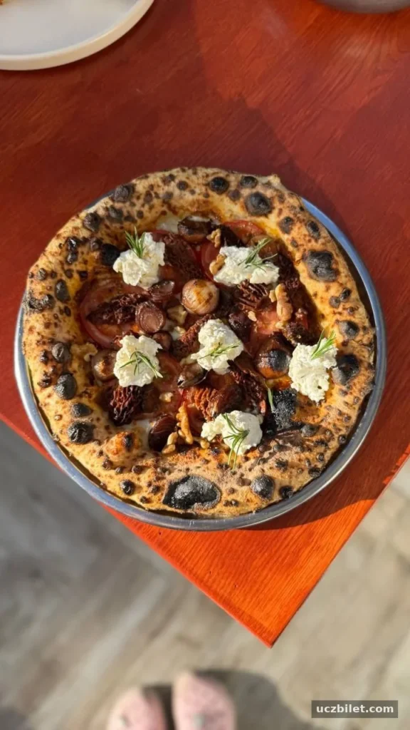 kuru domatesli pizza