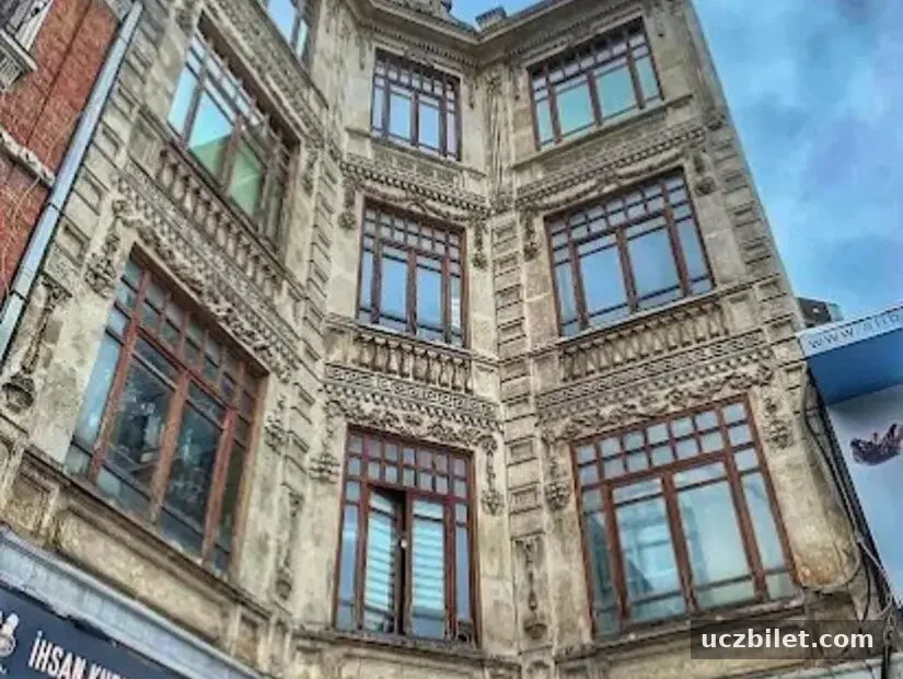 Kurukahveci Han dış görünümü