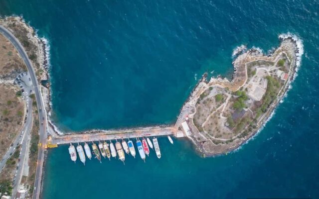 Kuşadası Plajları ve Koyları
