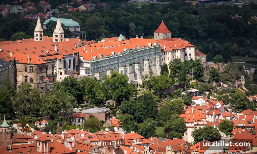Lobkowicz Sarayı