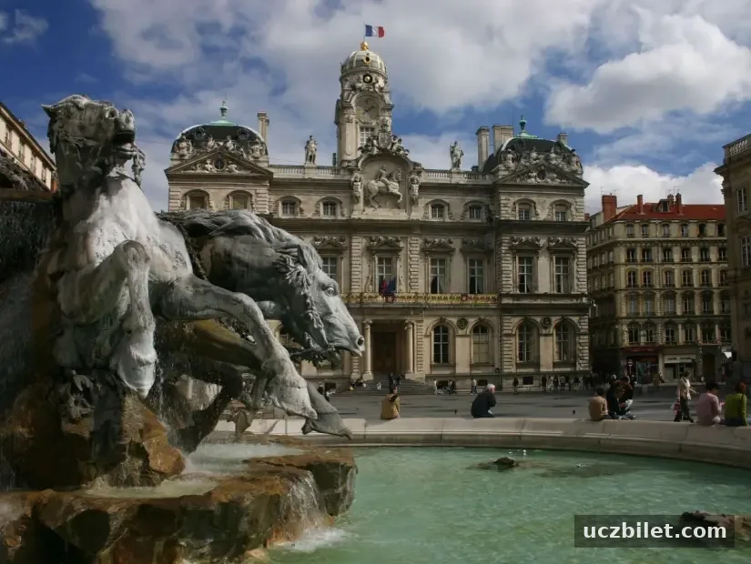 Lyon belediye binası ve Place des Terreaux