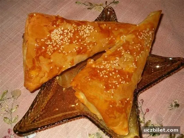 Mevlana böreği