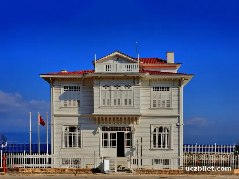 Mudanya Mütareke Evi Müzesi dış görünümü