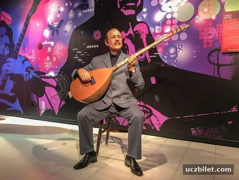 Neşet Ertaş Müzesi balmumu heykeli