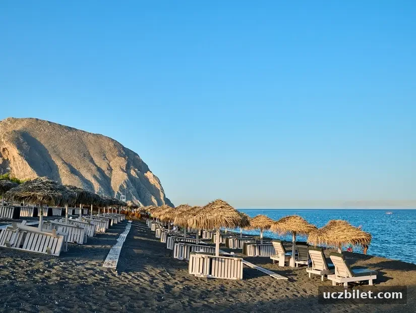 Perivolos Plajı görünümü