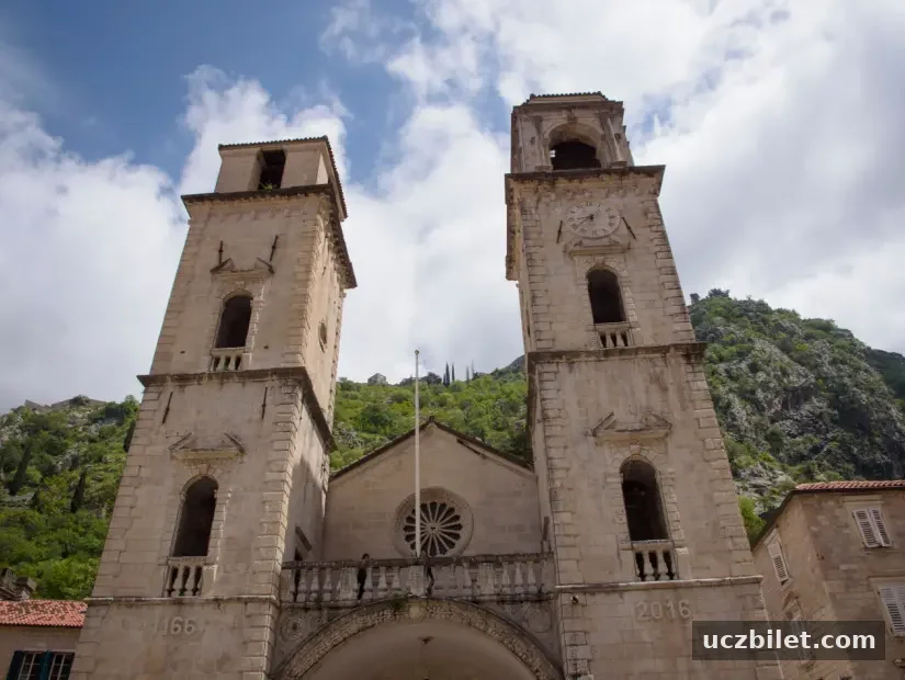Saint Tryphon Katedrali, Kotor'da, Avrupa'nın Karadağ kentinde