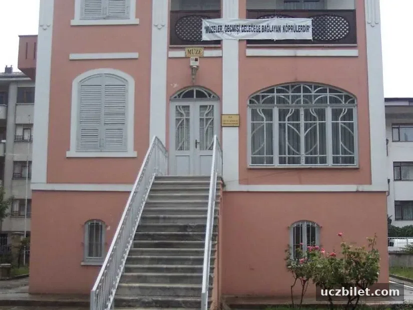 Sakarya Müzesi (Atatürk Evi) dış görünümü