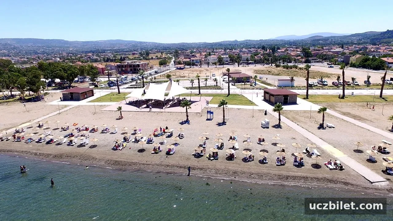 Sığ ve berrak denizi, kumlu plajıyla burası Miami’de değil İzmir’de: Urla Kum Denizi Plajı 2025 sezonunu açtı