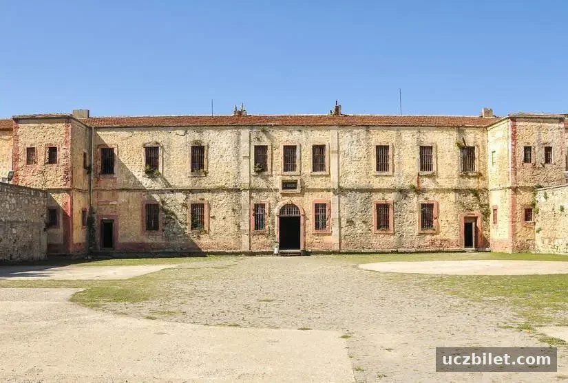 Sinop Cezaevi Müzesi dış görünümü
