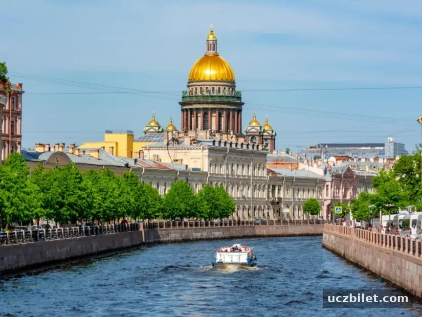 St. Isaac Katedrali ve Moyka Nehri, St. Petersburg