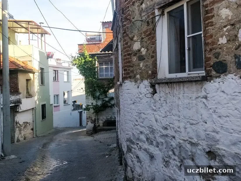 Tahtakuşlar köyü sokak görünümü