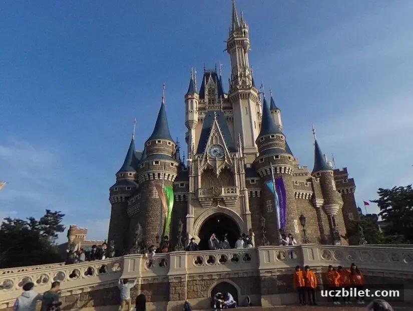 Tokyo Disneyland dış görünümü
