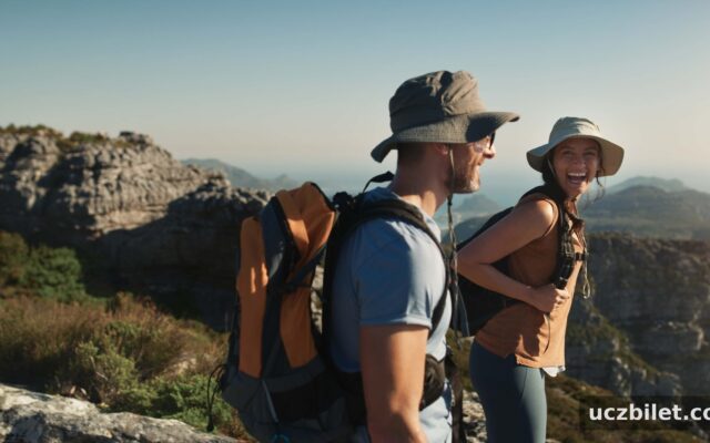 Trekking Tutkunları için En İyi Doğa Yürüyüşü Rotaları